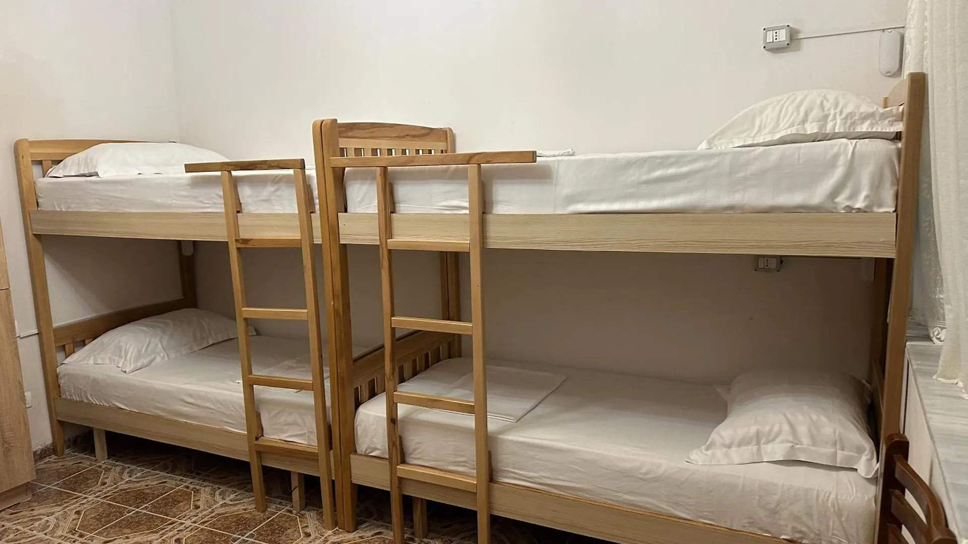 Tirana Lemon Breeze Hostel