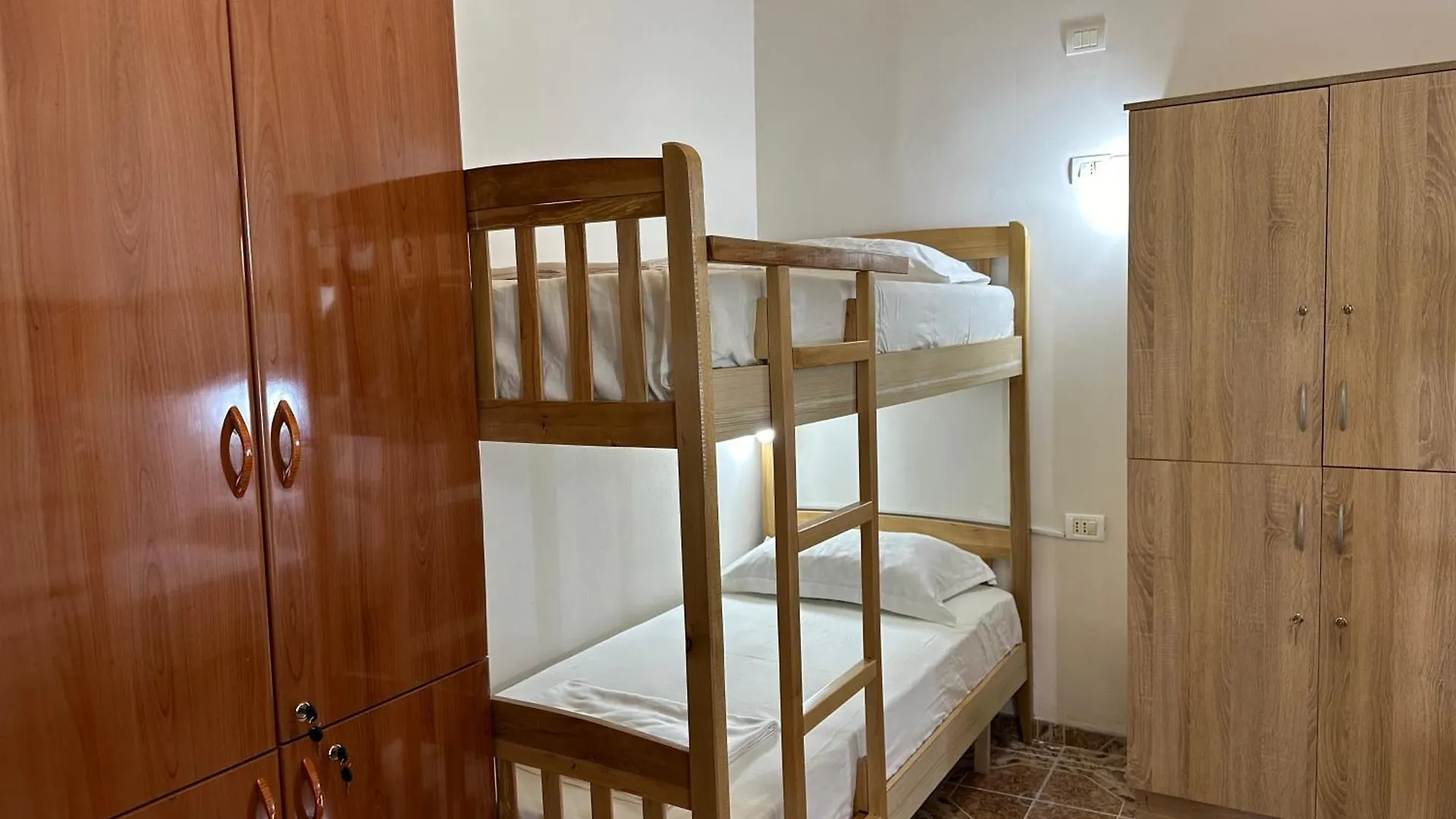 Tirana Lemon Breeze Hostel