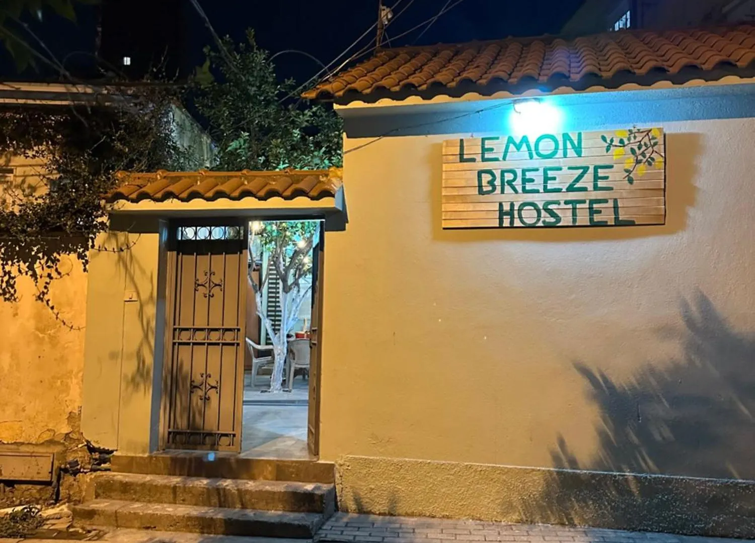 Tirana Lemon Breeze Hostel 0*,  Albanien