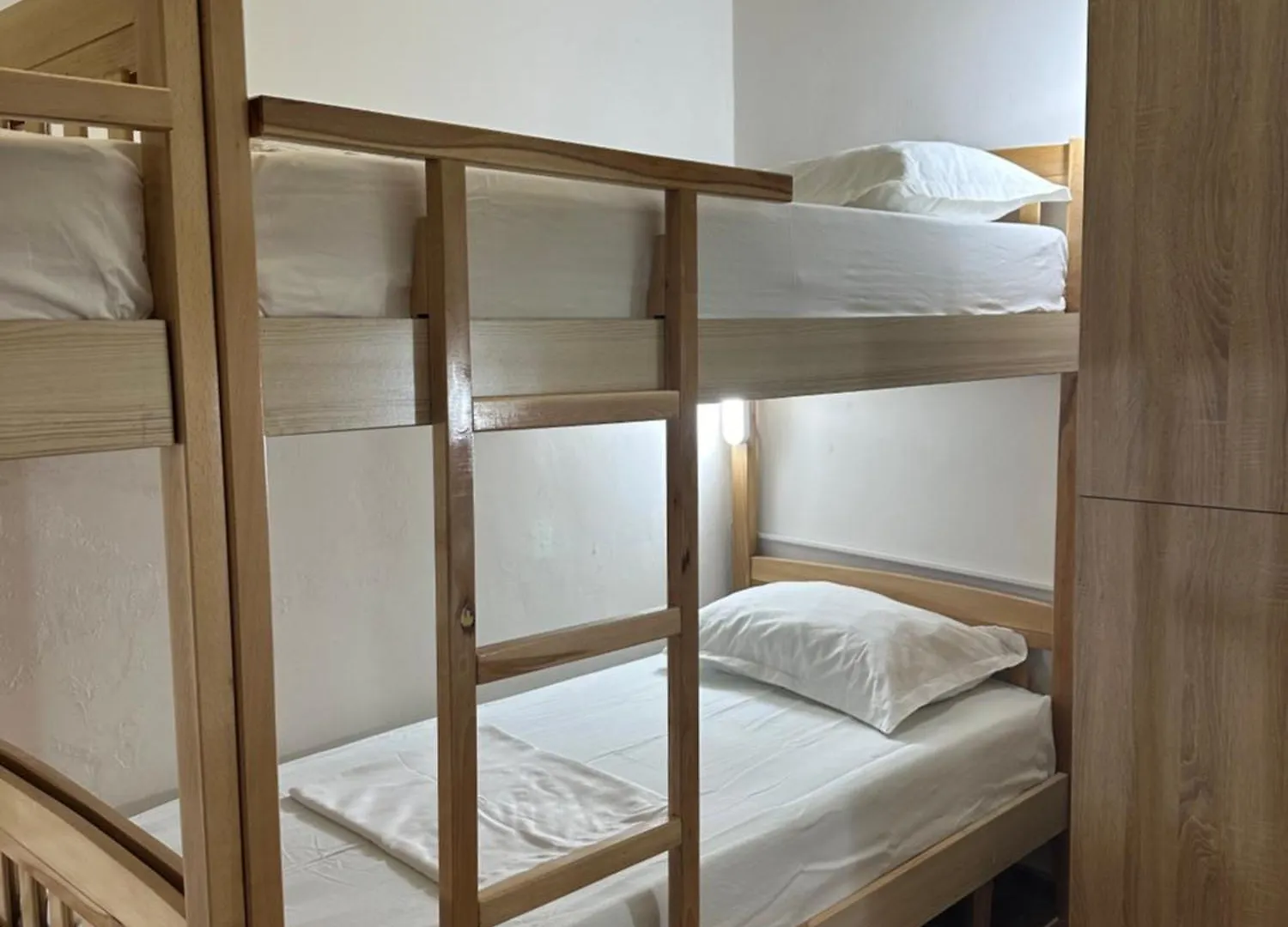 Tirana Lemon Breeze Hostel