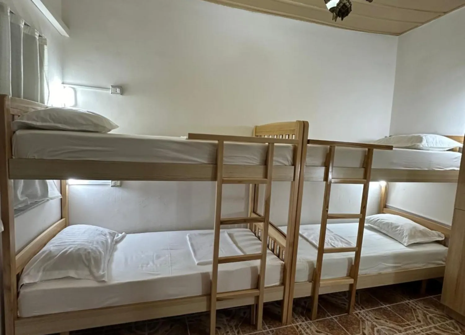 Tirana Lemon Breeze Hostel