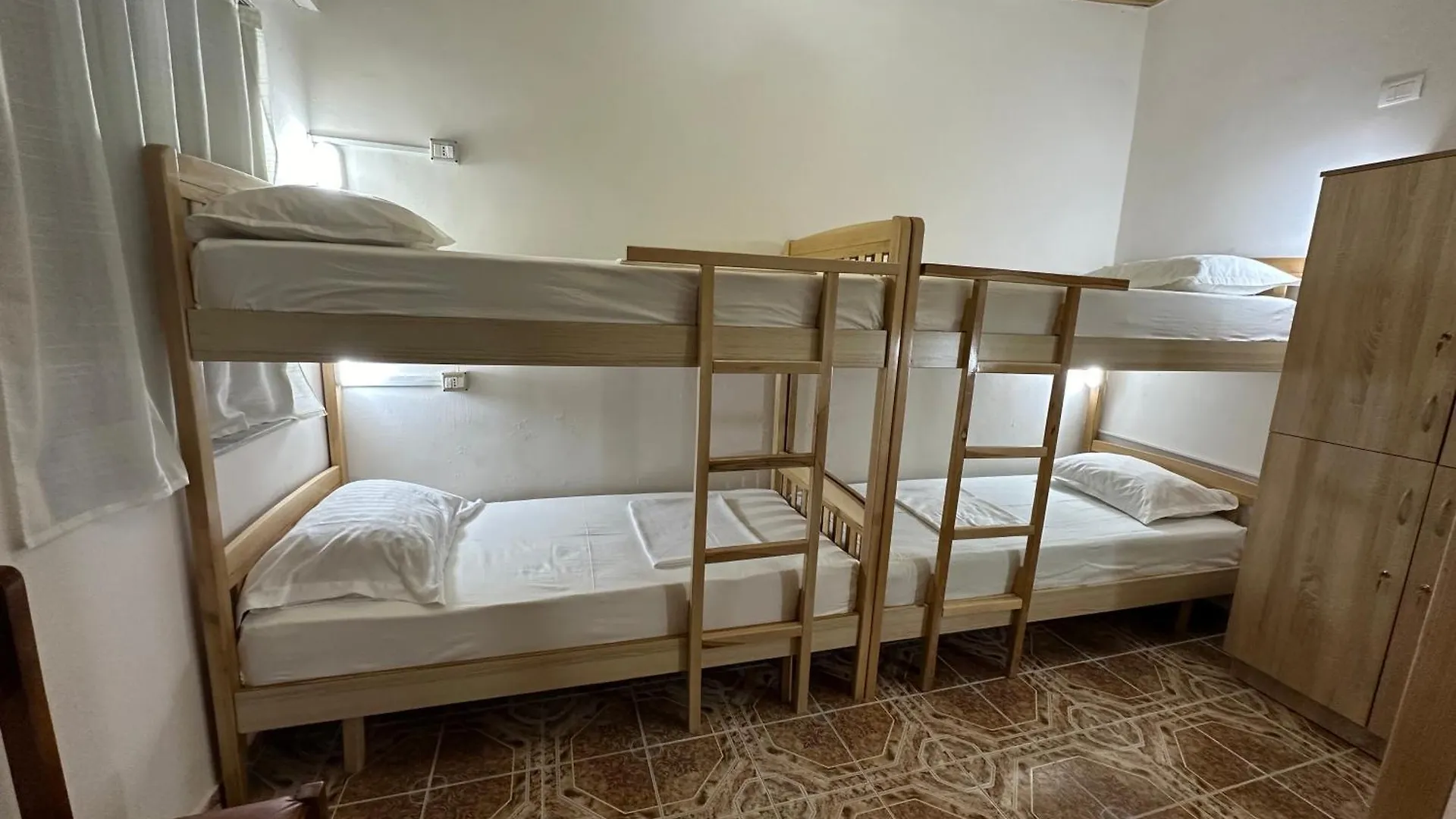 Tirana Lemon Breeze Hostel