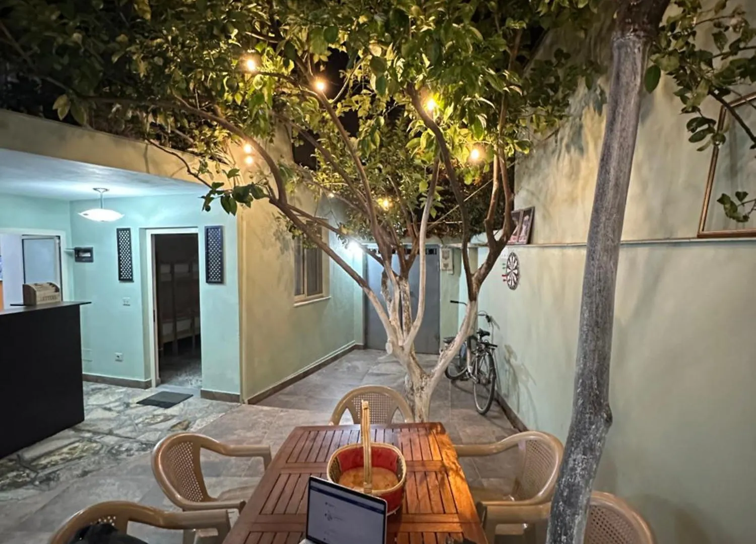 Tirana Lemon Breeze Hostel