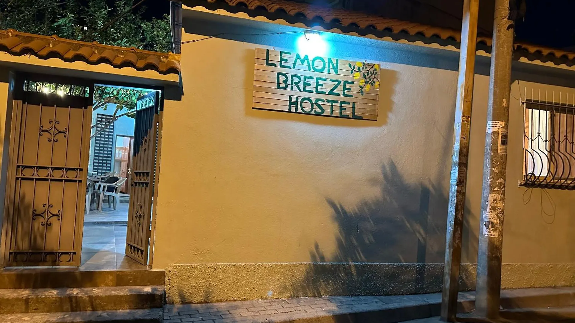 Tirana Lemon Breeze Hostel Albanien